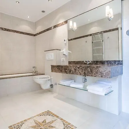 Hotel Leopoldine 4*